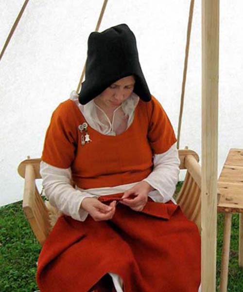 15th Century Working Woman's Overdress