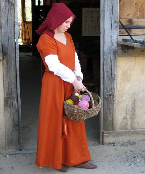 15th Century Working Woman's Overdress